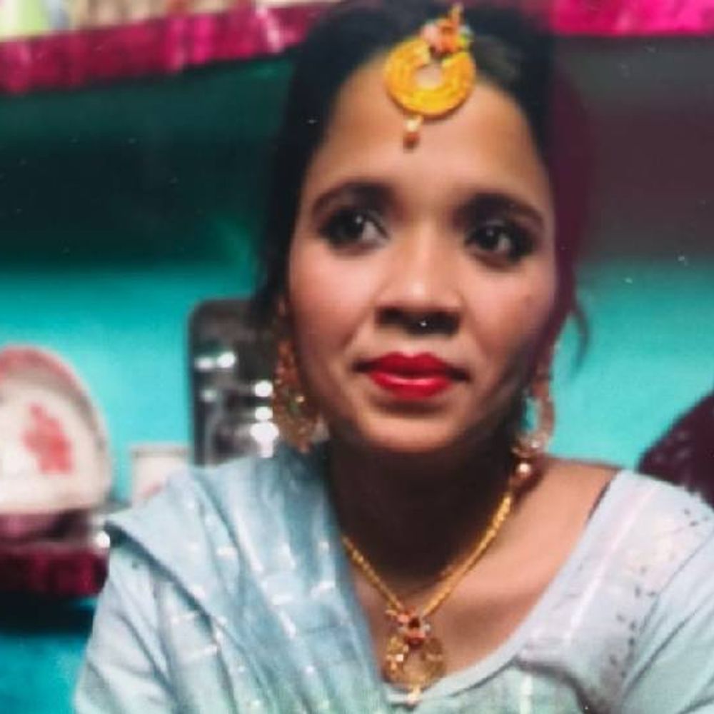 चकेरी में रेस्टोरेंट जाते वक्त ट्रक ने महिला को रौंदा:पिता-पुत्र घायल, लोगों ने ड्राइवर को पीटकर पुलिस को सौंपा