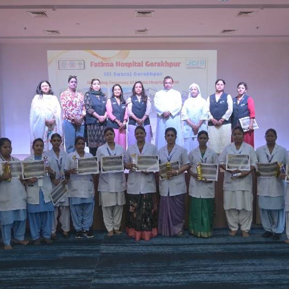 गोरखपुर में Silent Stars का सम्मान:JCI स्वराज ने स्टाफ नर्सों के सेवा कार्य को सराहा, दी पहचान