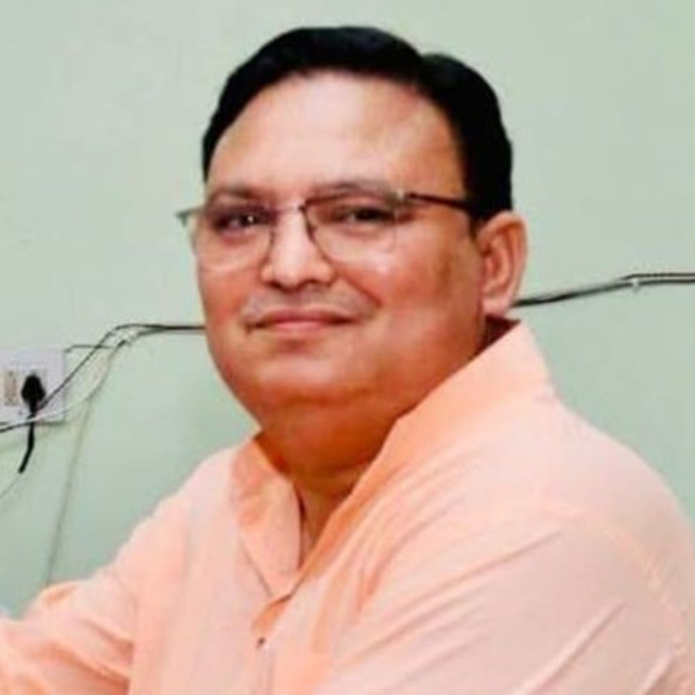 फतेहपुर में प्रधान सहायक ने नींद की गोलियां खाईं:DIOS पर प्रताड़ना का आरोप, कार्यालय सील; सुसाइड नोट मिला, पत्नी बीजेपी में हैं