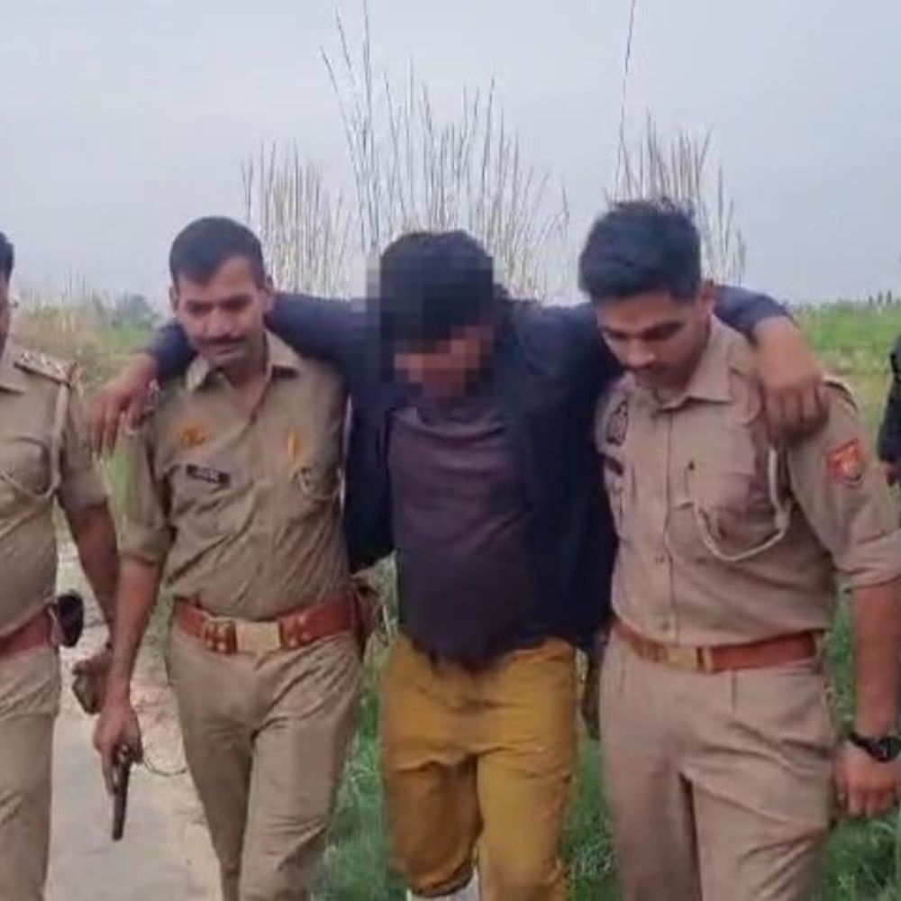 मुठभेड़ में गैंगस्टर गिरफ्तार, पैर में गोली लगने से घायल:मुजफ्फरनगर पुलिस की कार्रवाई, तमंचा और बिना नंबर बाइक बरामद