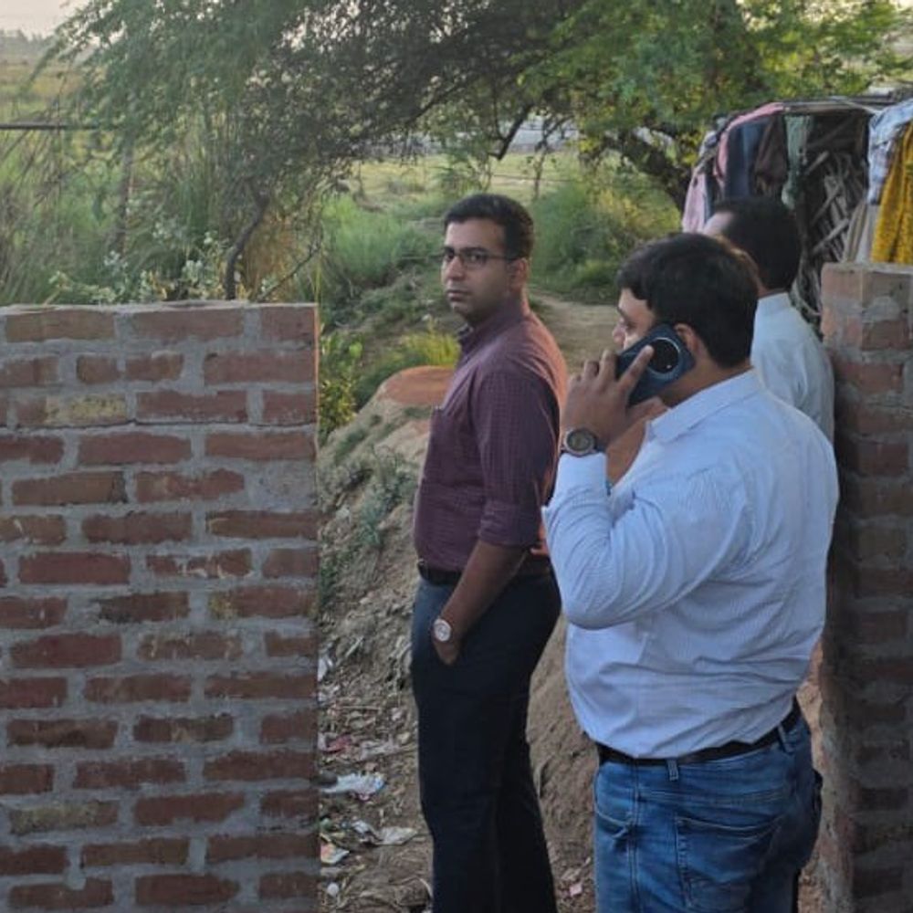 कानपुर में चारागाह भूमि से अवैध कब्जा हटा:750 वर्ग गज जमीन मुक्त कराई, 40 लाख की संपत्ति पर था कब्जा