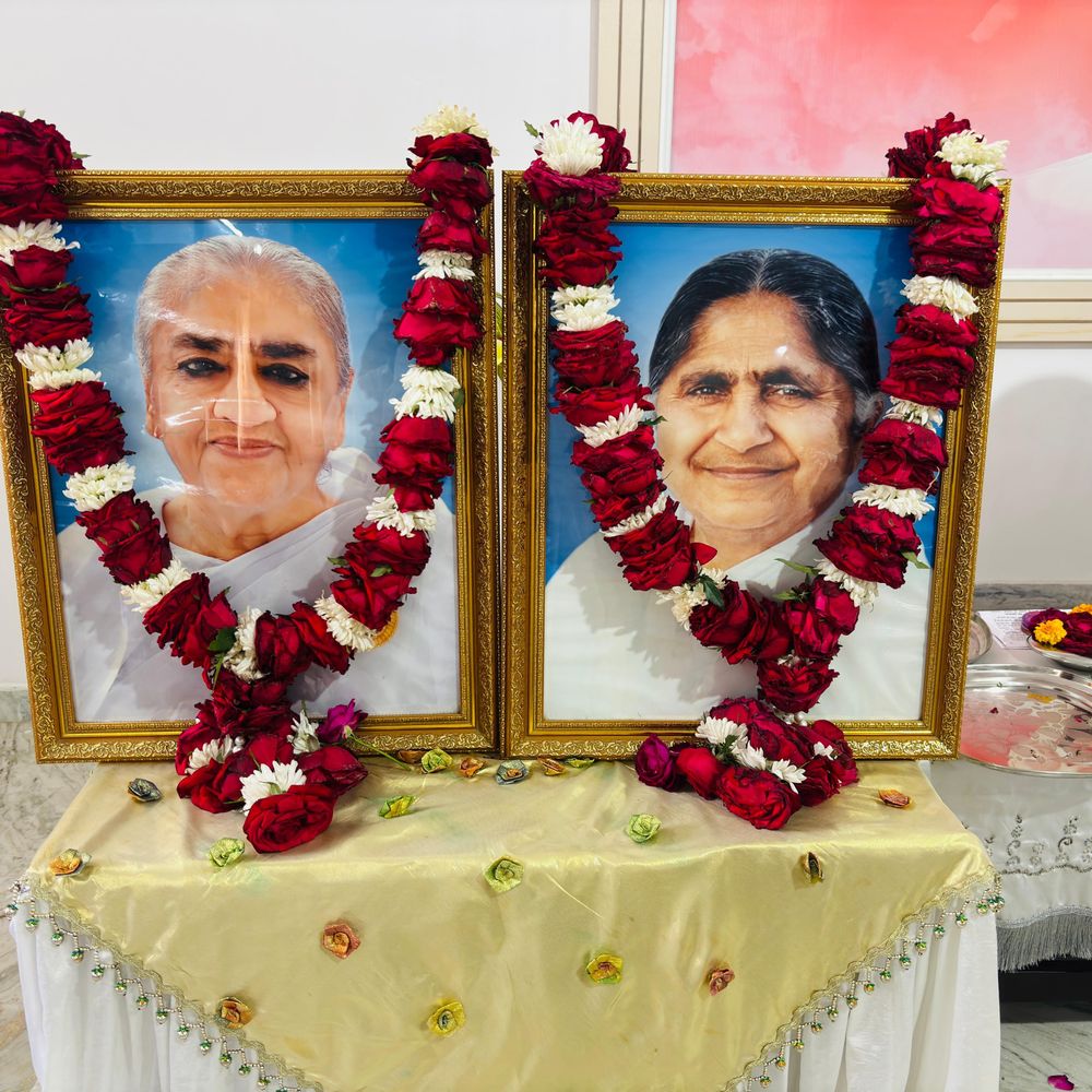 ब्रह्माकुमारीज ने दादी जानकी, हृदयमोहिनी की पुण्यतिथि मनाई:बाराबंकी में श्रद्धांजलि कार्यक्रम, राजयोगिनी के योगदान को किया याद