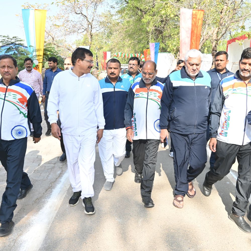 जालौन में 'रन फॉर एंपावरमेंट' का आयोजन:मिशन शक्ति के तहत महिला सुरक्षा-स्वावलंबन का संदेश