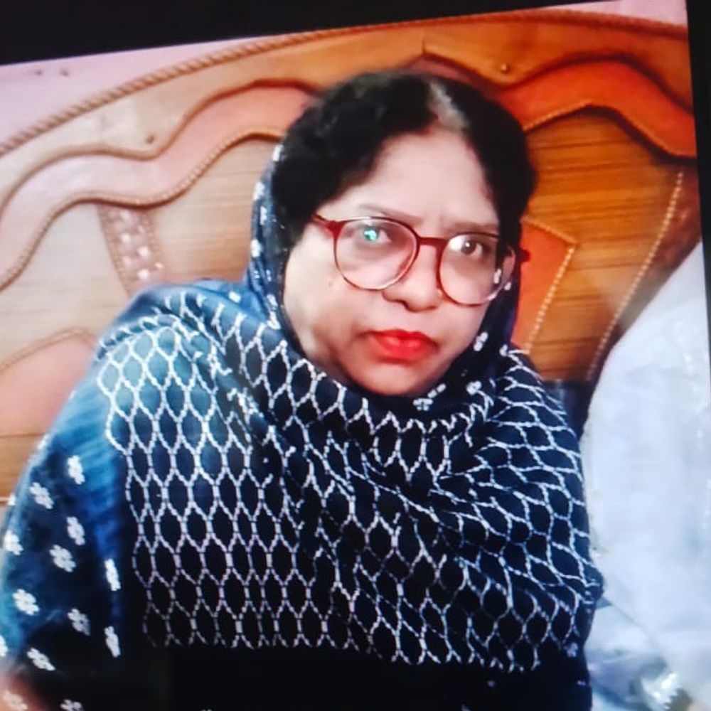 बरेली में पड़ोसियों में चले ईंट-पत्थर:ईंट लगने से महिला की मौत, इलाके में दहशत