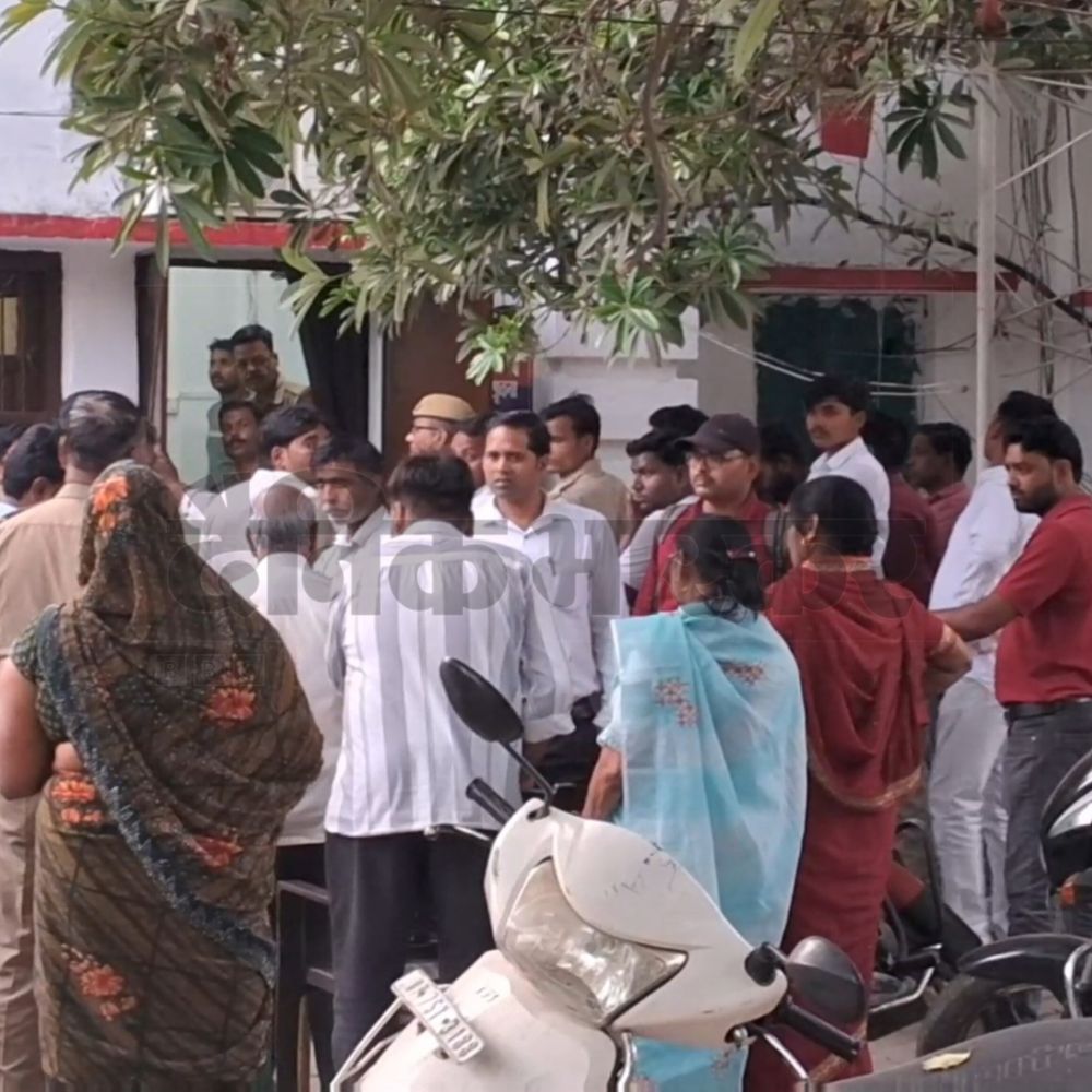 इटावा में कोर्ट का बड़ा फैसला, 11 को आजीवन कारावास:पूर्व प्रधान समेत परिवार के सदस्यों को एससी-एसटी एक्ट, हत्या के प्रयास में सजा