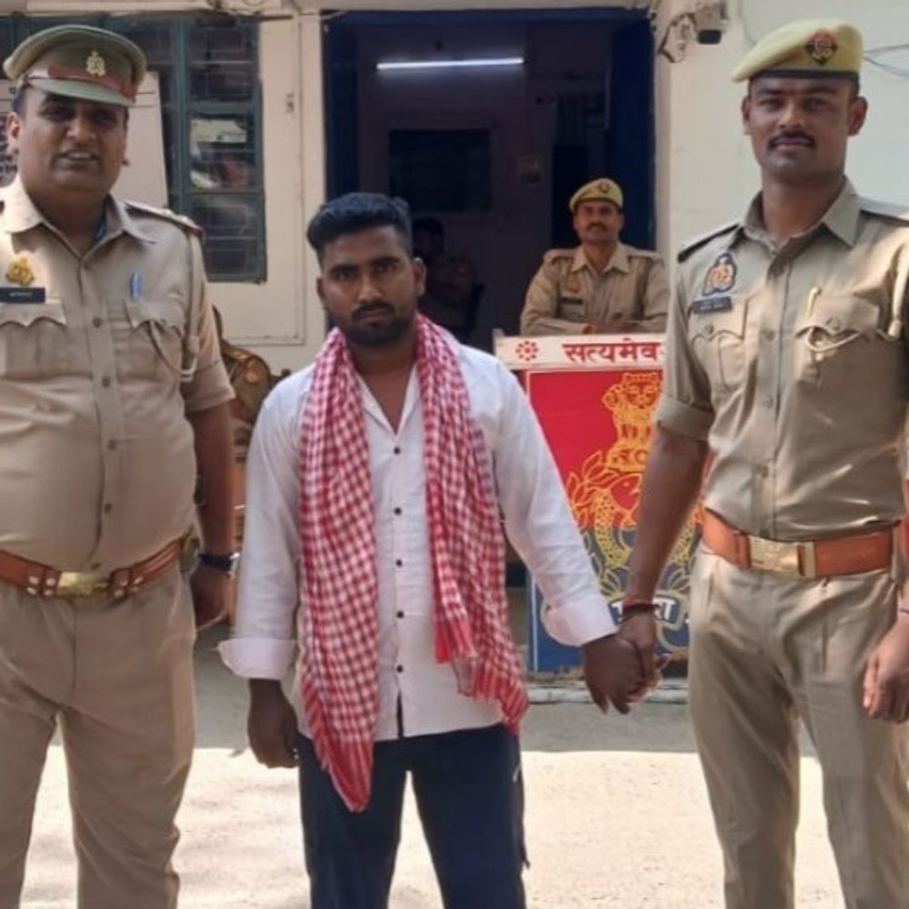 पूर्व प्रधान की हत्या तीसरा आरोपी गिरफ्तार:25 हजार का था इनाम, अवैध संबंधों के चलते हुई थी हत्या