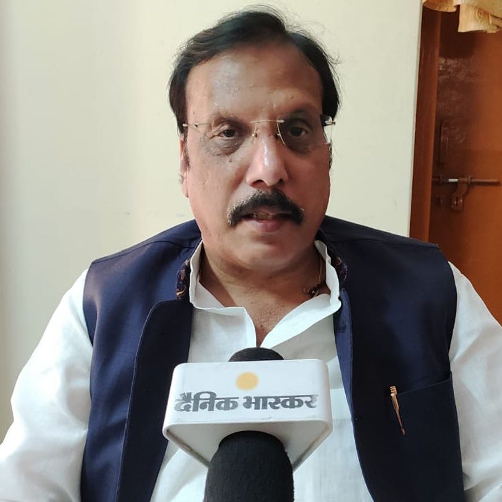 घोसी सांसद राजीव राय ने मऊ में एम्स मांगा:बोले- जमीन खुद खरीदकर सरकार को देने को तैयार