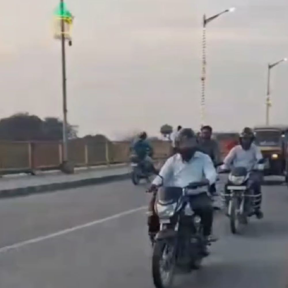 देवरिया-गोरखपुर ओवरब्रिज मरम्मत शुरू:27 मार्च से 20 अप्रैल तक ट्रैफिक डायवर्जन लागू