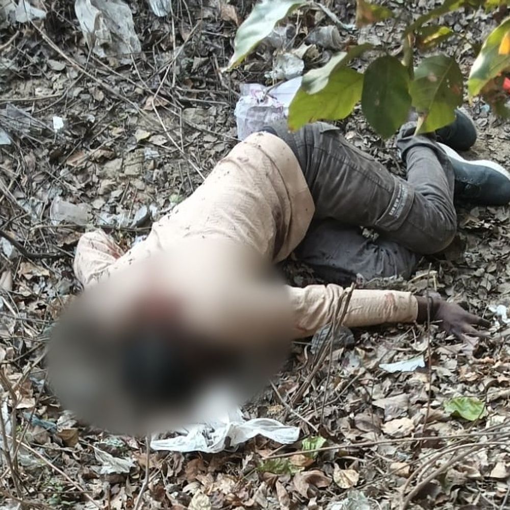मैनपुरी में नेजा चढ़ाने आए युवक की गला रेतकर हत्या:चेहरे और सीने पर गहरे घाव के निशान, कोल्ड स्टोर के पीछे मिला शव
