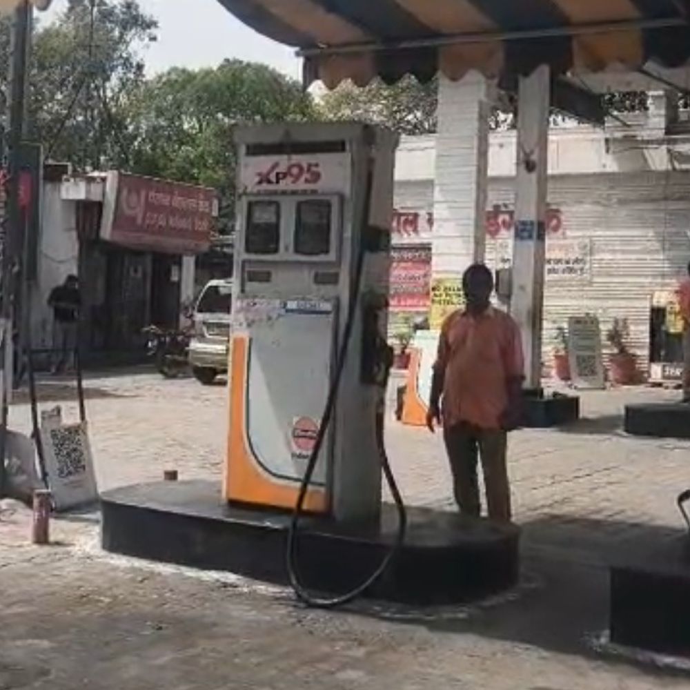 मेरठ में पेट्रोल-डीजल की आपूर्ति सामान्य:ईरान-इजराइल युद्ध के बावजूद नहीं दिखी कोई किल्लत