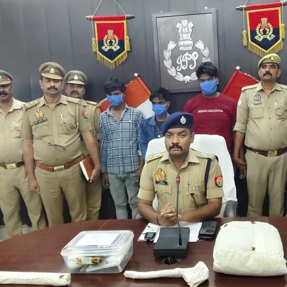 अमेठी में एटीएम लूट की कोशिश:तीन आरोपी गिरफ्तार, बैंक मैनेजर की तहरीर पर दर्ज हुआ केस