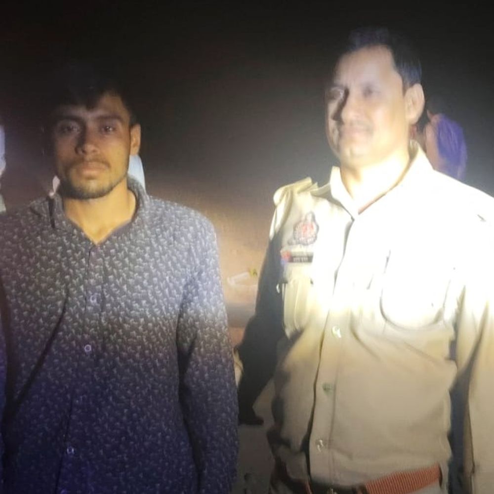 हाथरस में पुलिस मुठभेड़, तीन बदमाश गिरफ्तार:दो के पैर में लगी गोली,लूट के 50 हजार रुपये और स्कॉर्पियो बरामद