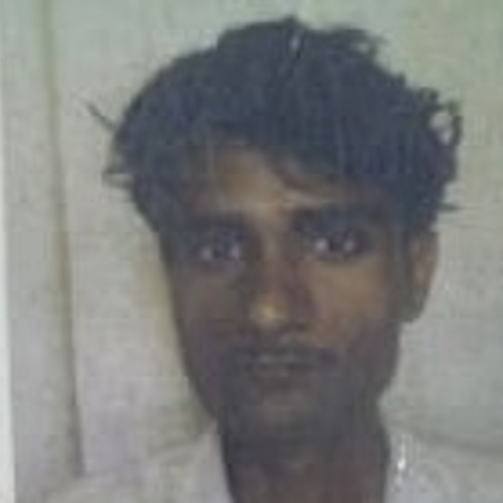 फतेहपुर में पेड़ से लटका मिला युवक का शव:पत्नी से विवाद के बाद उठाया कदम, एक महीने पहले शादी समारोह में आया था