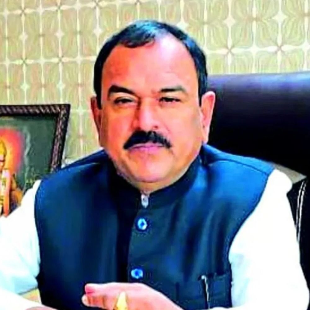 महाराष्ट्र का ढोंगी बाबा- 5 नरबलि की आशंका:महिलाओं का अश्लील वीडियो बनाकर ब्लैकमेल करता था, 10 साल में 1500 करोड़ का साम्राज्य बनाया