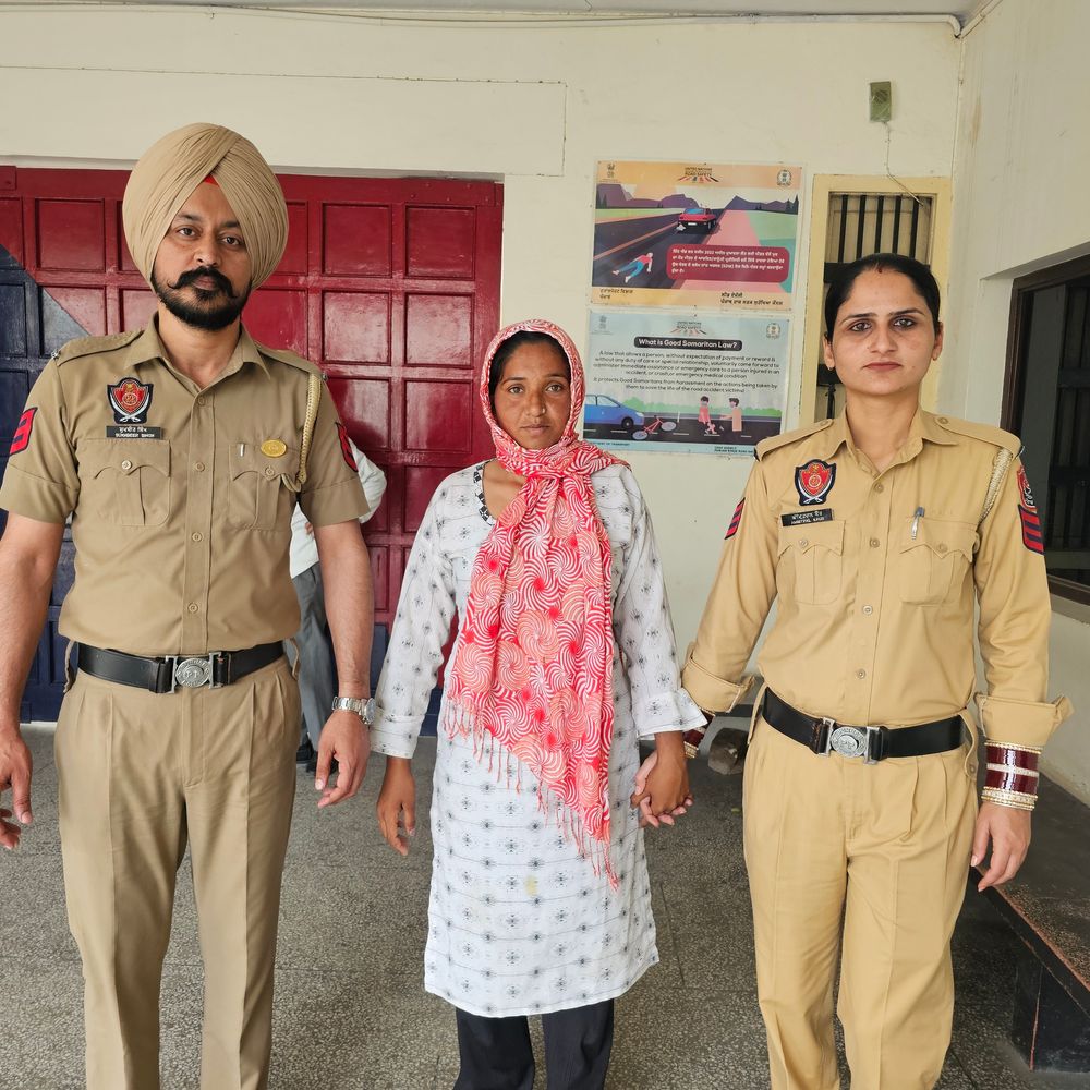 अबोहर में महिला नशा तस्कर गिरफ्तार:  हेरोइन बरामद, पुलिस ने NDPS एक्ट में केस दर्ज किया – Abohar News