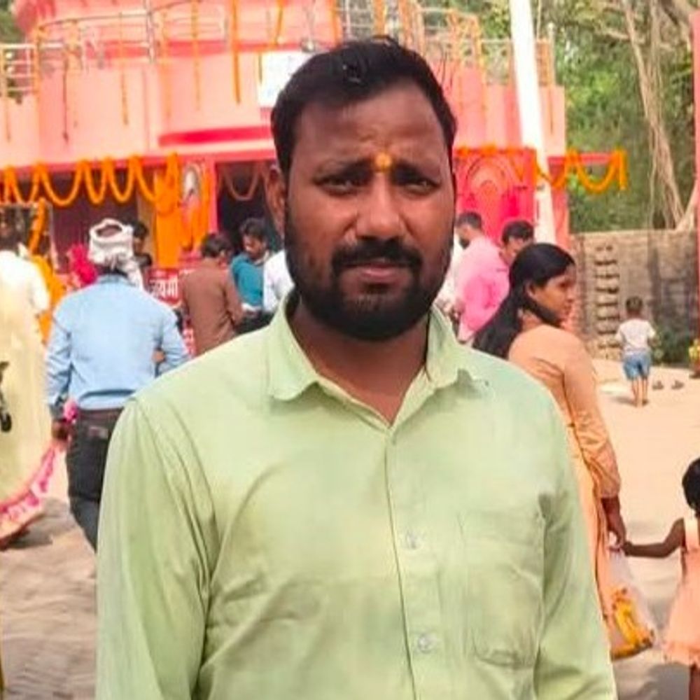 गोरखपुर में सेटरिंग से गिरकर देवरिया के युवक की मौत:तीन दिन पहले ही काम पर गया था युवक, परिवार में मचा कोहराम