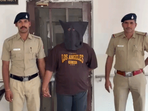 चंडीगढ़ में व्यक्ति के खाते से 3.60 लाख निकाले:  कोलकाता से आरोपी गिरफ्तार, नेट बैंकिंग के जरिए दो बार ट्रांजैक्शन किया – Chandigarh News