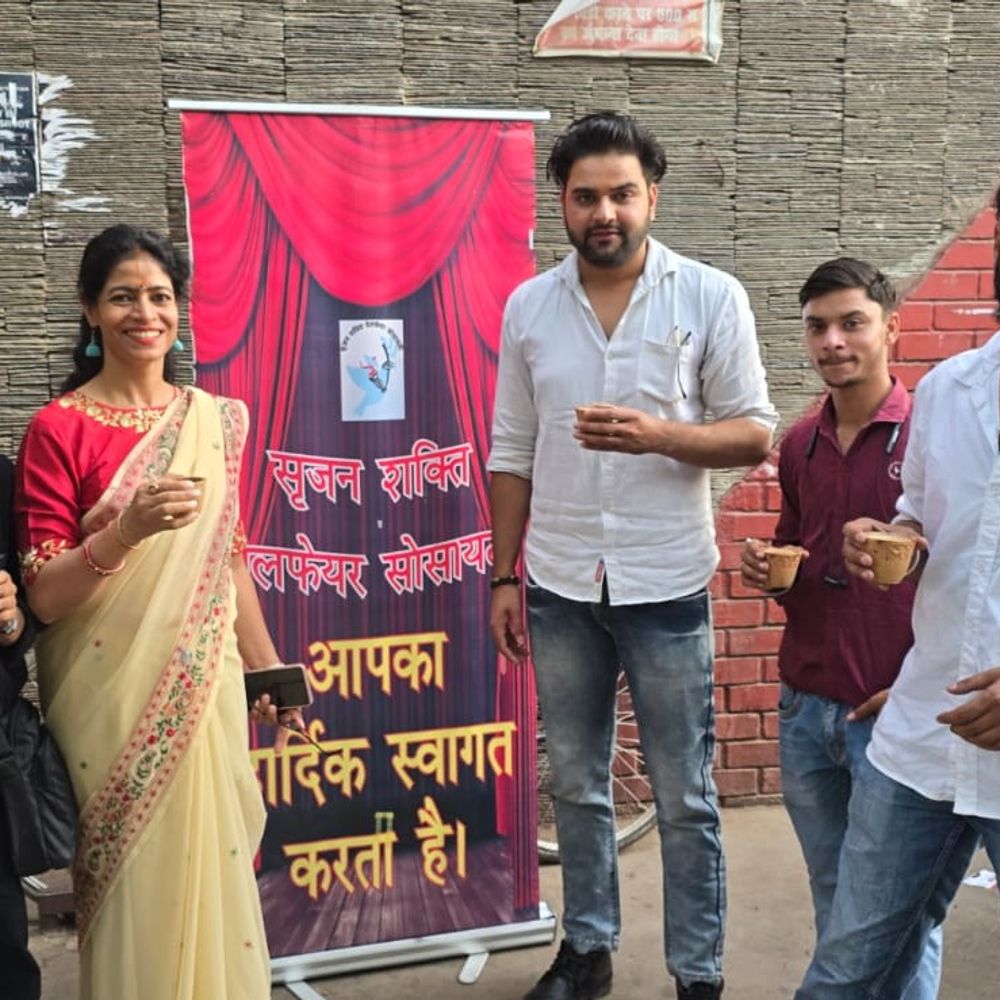 विश्व रंगमंच दिवस पूर्व संध्या पर अनोखी पहल:गोमती नगर में 'चाय, चर्चा और रंगमंच' कार्यक्रम