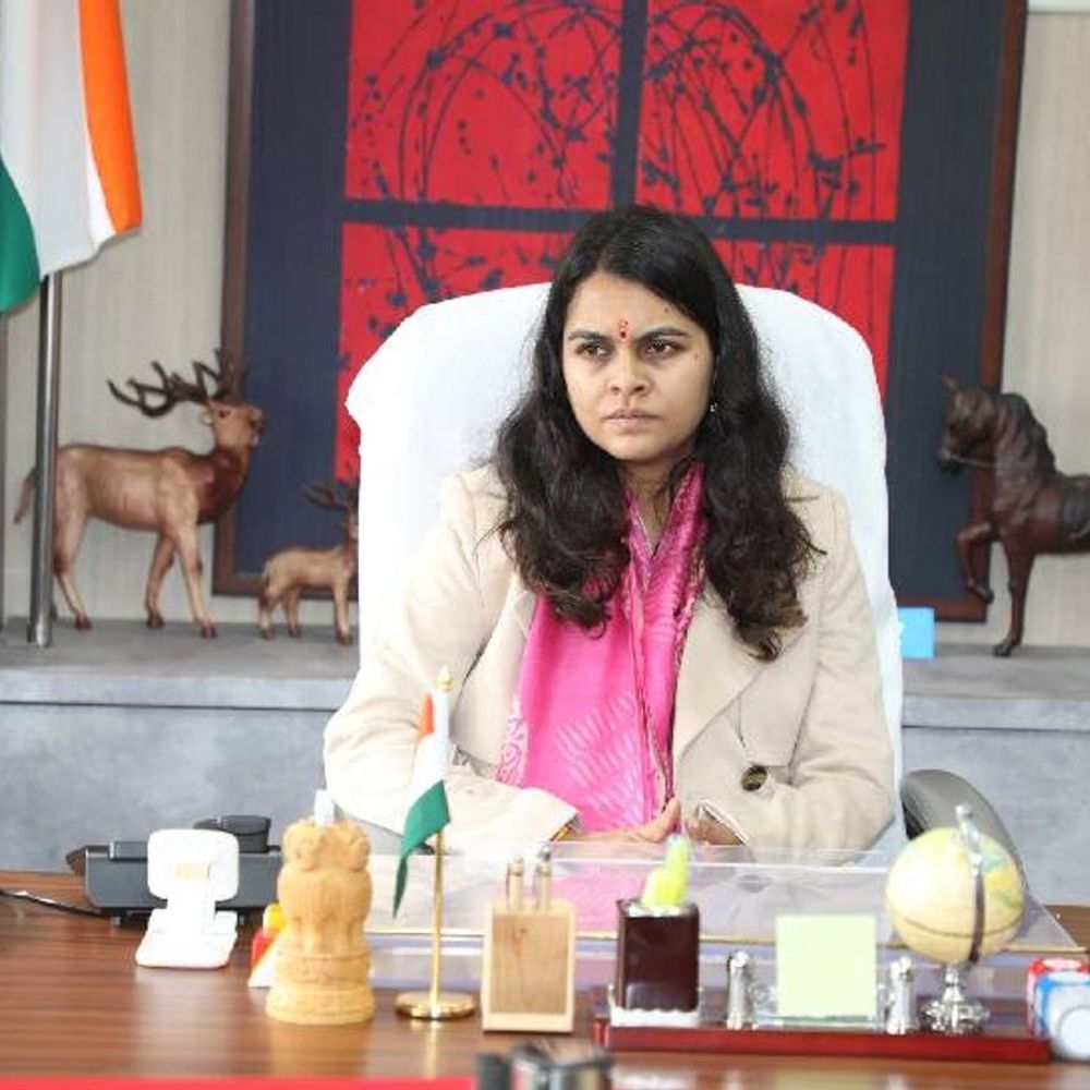 शाजापुर कलेक्टर को हाईकोर्ट ने तीसरी बार लगाई फटकार:नाजिर की वेतनवृद्धि रोकने के आदेश पर स्टे, 15 दिन में हलफनामा देने कहा