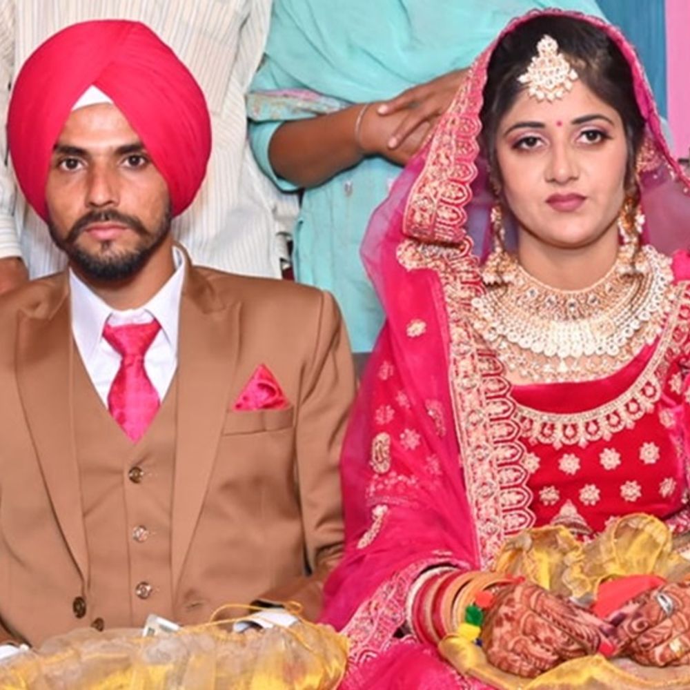 पत्नी संग दुबई गया अमृतसर का युवक लापता:  पिता बोले- बहू ने वापस लौटकर दूसरी शादी की, बेटे का डेथ सर्टिफिकेट भेजा – Amritsar News