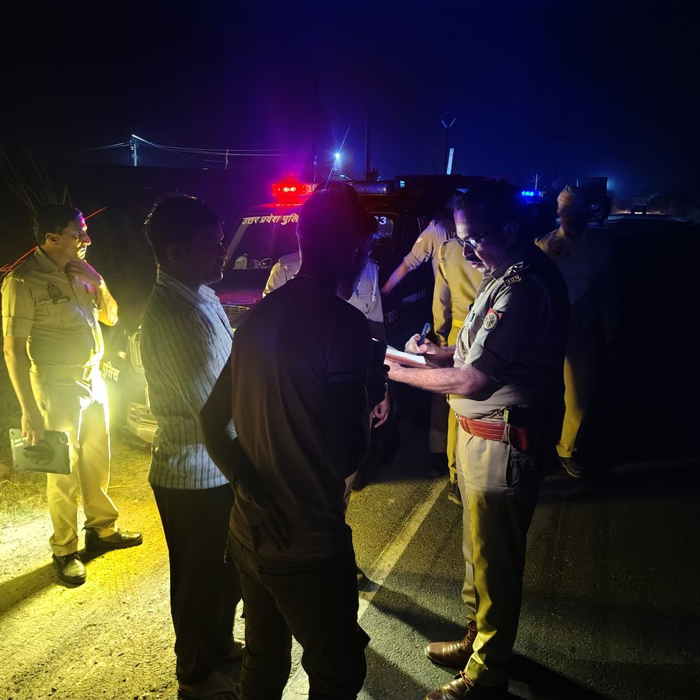 अज्ञात डंपर की टक्कर से बाइक सवार की मौत:औरैया में हुआ हादसा, फरार डंपर चालक को देर रात तक तलाशती रही पुलिस