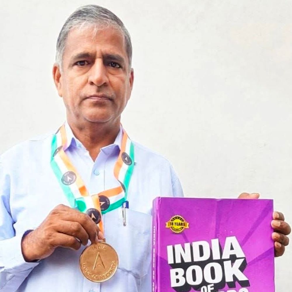 30 साल तक बिना वेतन सरकारी स्कूल में पढ़ाया:  सिरसा के जीवनदास का नाम नाम इंडिया बुक ऑफ रिकॉर्ड्स में दर्ज – dabwali News