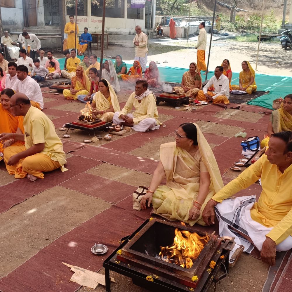 अंजड़ में गायत्री शक्ति पीठ पर पंचकुंडीय यज्ञ की महापूर्णाहूति:  श्रीराम जन्मोत्सव पर भक्तों ने भगवान राम के नाम पर विशेष आहुतियां दीं – Barwani News