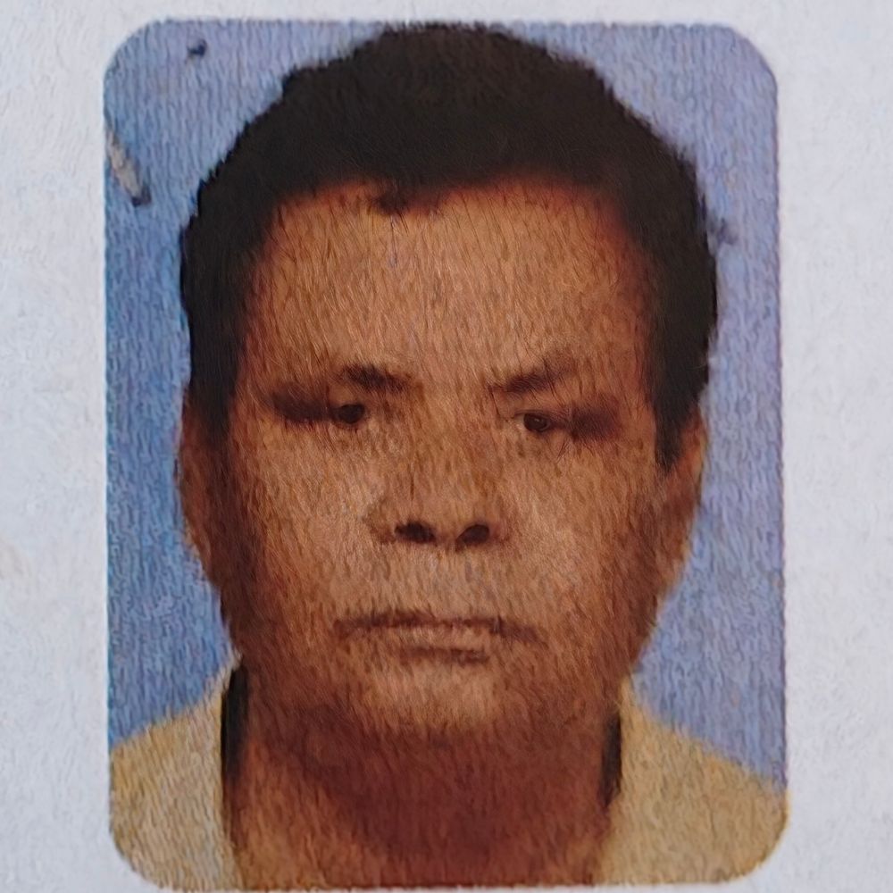 सीतापुर में सीनियर डॉक्टर ने लाइसेंसी रिवॉल्वर से की आत्महत्या:घर में सिर्फ पति-पत्नी ही रहते थे, पत्नी सदमे में; पुलिस ने बरामद की रिवॉल्वर