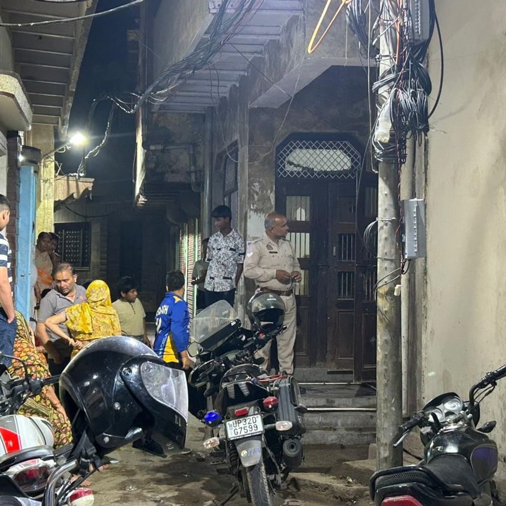 मथुरा में बंद मकान में चोरी:परिवार दिल्ली में था, चोरों ने जेवरात और कीमती सामान चुराया