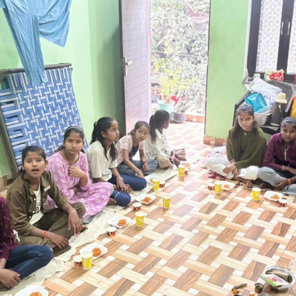 सीतापुर में रामनवमी पर राम जानकी मंदिर में विशेष आयोजन:राम-जानकी मंदिर में कन्या भोज, सीता राम मंदिर में जन्मोत्सव पर झूमे भक्त