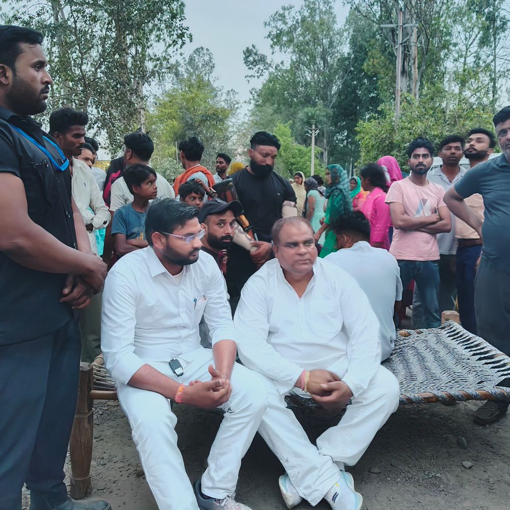 चांदपुर में युवक की मौत पर परिजनों का प्रदर्शन:शव लेकर 5 घंटे जाम लगाया, हत्या का आरोप; पुलिस ने गिरफ्तारी का दिया भरोसा