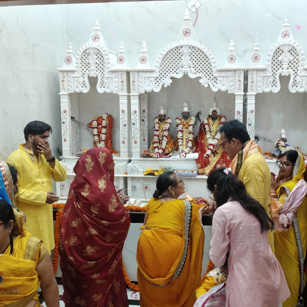 162 साल बाद मंदिर का जीर्णोद्धार पूरा:बहराइच में राम, सीता, लक्ष्मण की अष्टधातु प्रतिमाएं स्थापित