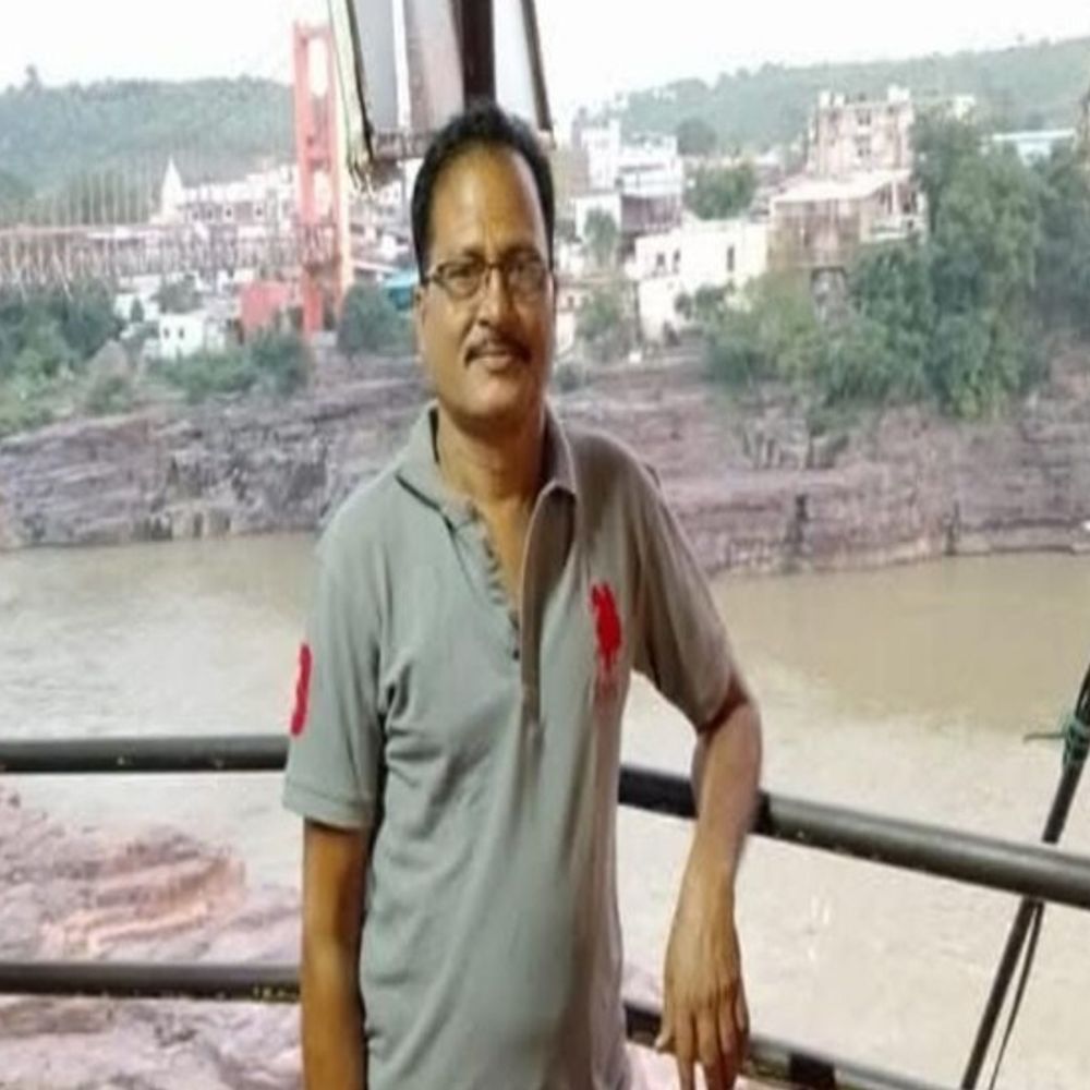 सुलतानपुर में भूमि विवाद में हुई थी हिस्ट्रीशीटर की हत्या:दिन में रास्ते को लेकर हुई पंचायत, शाम को बेटे के सामने सीने में दागी गोली