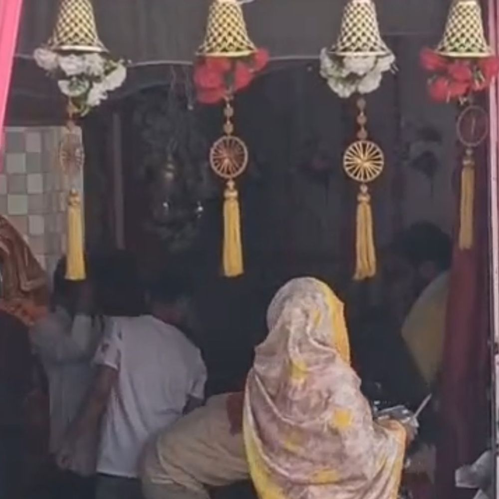 अंबेडकरनगर में रामनवमी का पर्व धूमधाम से मनाया गया:मां सिद्धिदात्री की पूजा के साथ नवरात्र व्रत का समापन