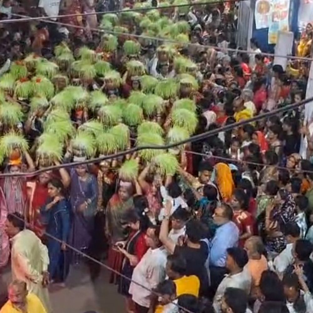 कटनी में जवारे विसर्जन जुलूस निकला:  भक्त नुकीले बाने गालों के आर-पार पहने दिखे, नवमी पर मसुरहा घाट पर लगी भीड़ – Katni News