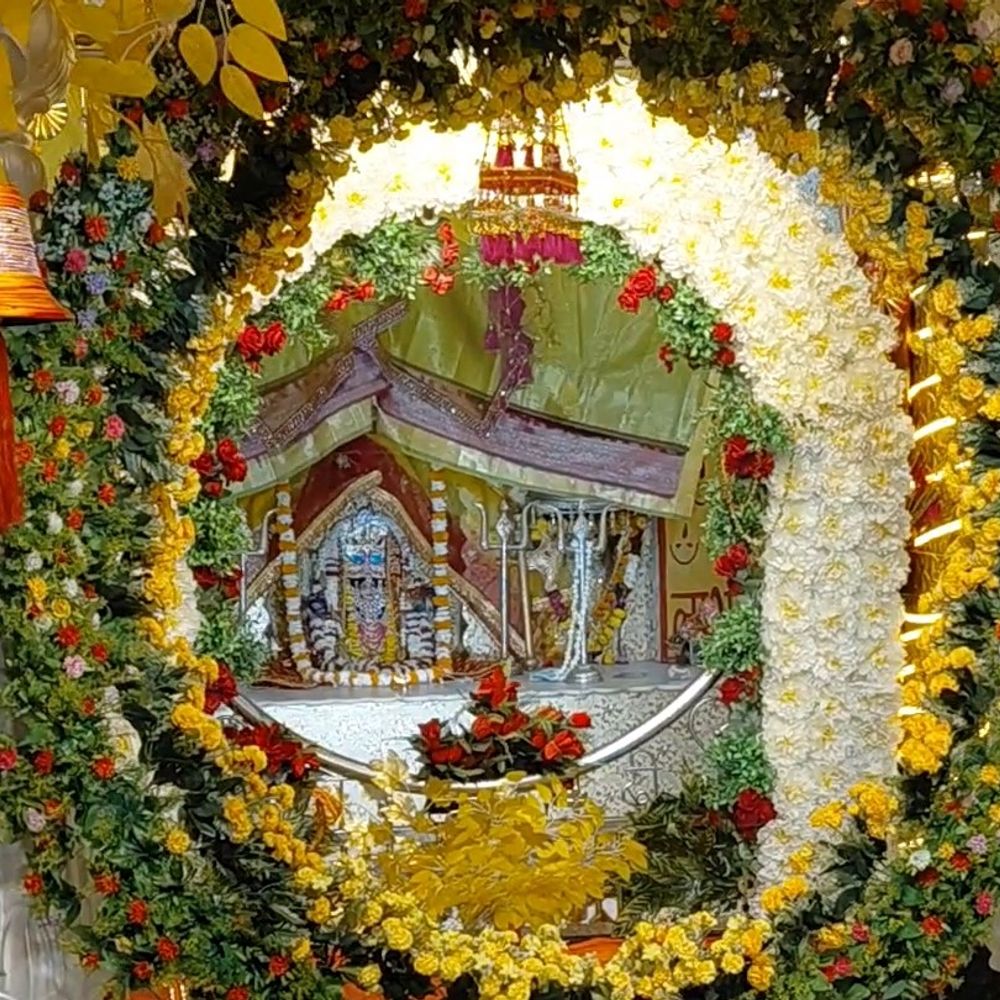 रामनवमी पर आज गुरुगांव देवी मंदिर में उमड़ेगी आस्था:ड्रोन और CCTV से होगी निगरानी, 7 जगह बैरियर लगेंगे; सुबह 6 बजे आरती के बाद खुलेंगे कपाट