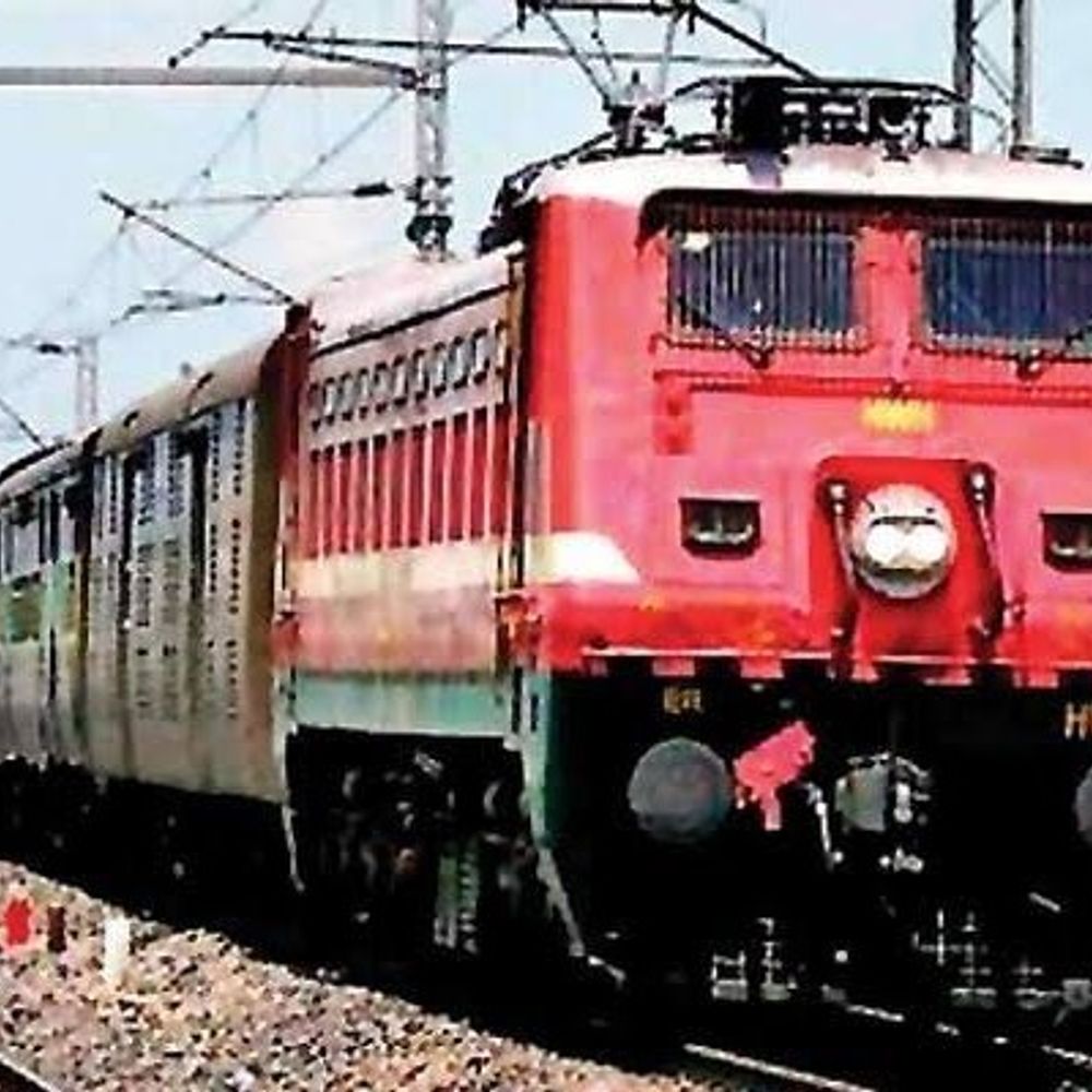 नई दिल्ली-कटिहार विशेष ट्रेन आज से शुरू:बलिया सहित कई स्टेशनों से होकर गुजरेगी, कुल 18 कोच की व्यवस्था