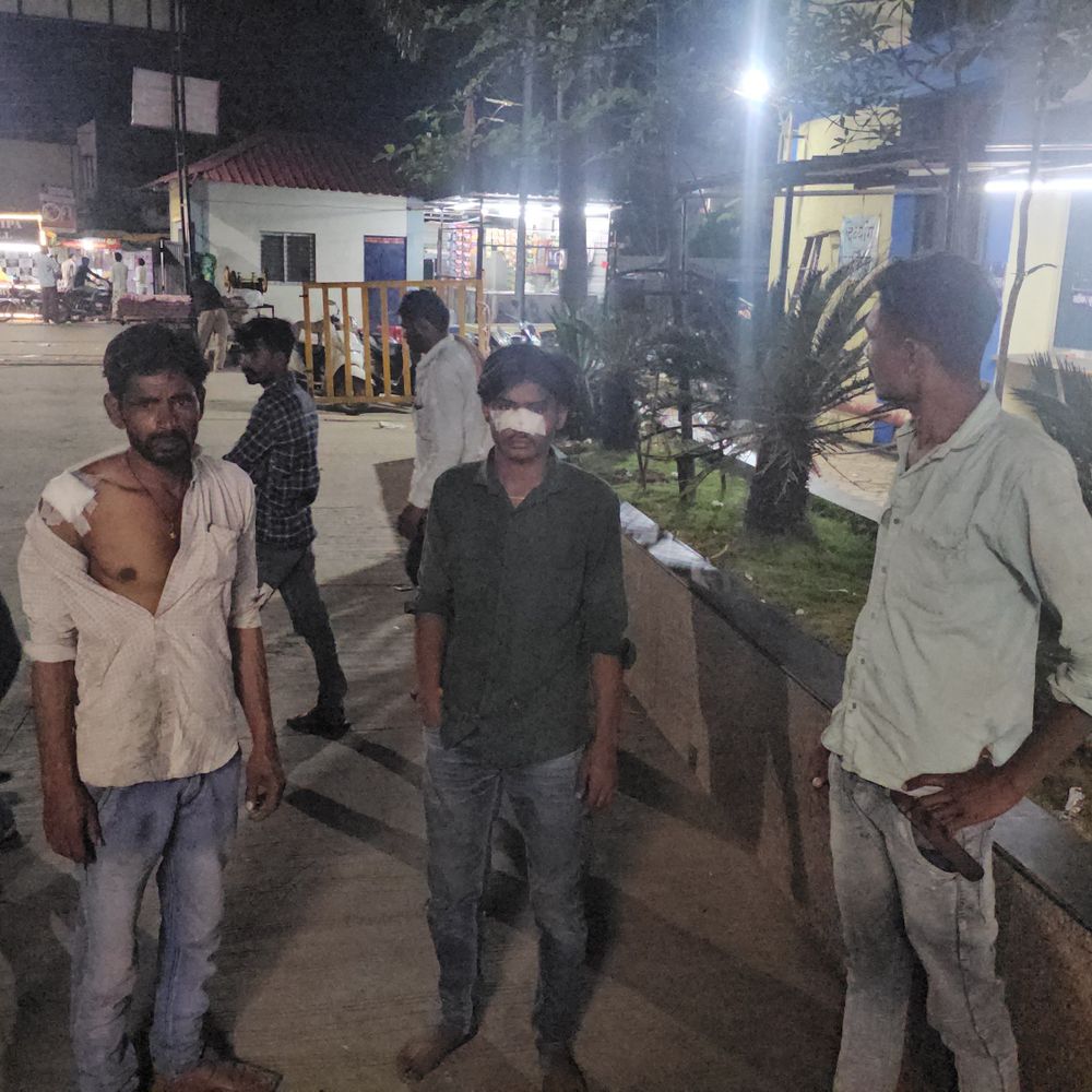 शाजापुर: पिपलौदा में रिश्तेदारों के बीच विवाद:दोनों पक्षों में जमकर हुई मारपीट, 8 लोग हुए घायल