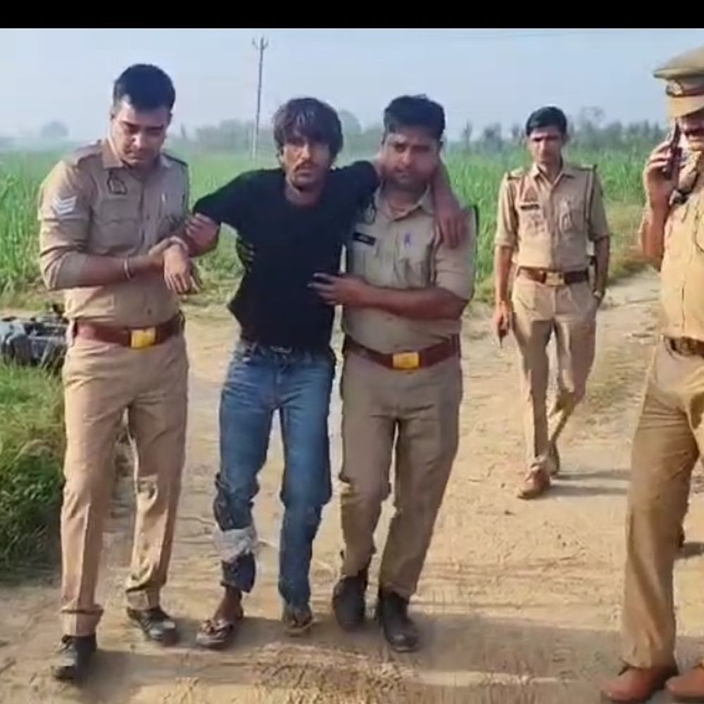 शामली में 15 हजारी बदमाश का हाफ एनकाउंटर:पैर में लगी गोली, लूटा सामान बरामद, पुलिस ने पहुंचाया अस्पताल