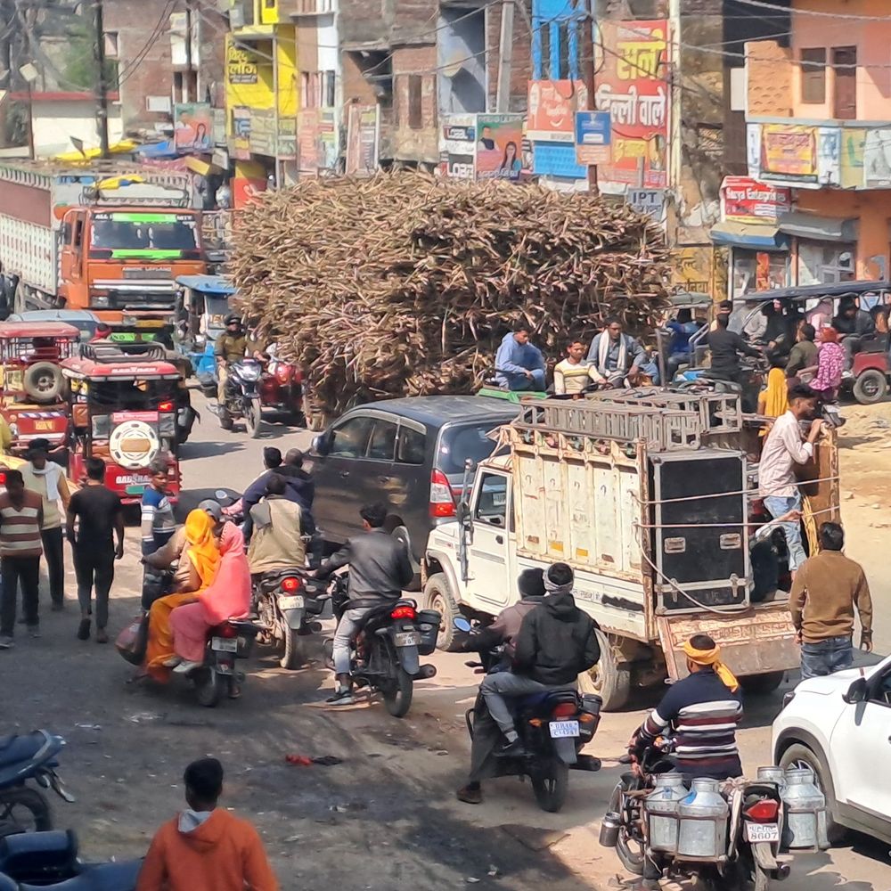 झारखण्डी रेलवे क्रॉसिंग पर बनेगा 2-लेन ओवरब्रिज:₹292 करोड़ की परियोजना को मंजूरी, ₹90 करोड़ की पहली किस्त जारी