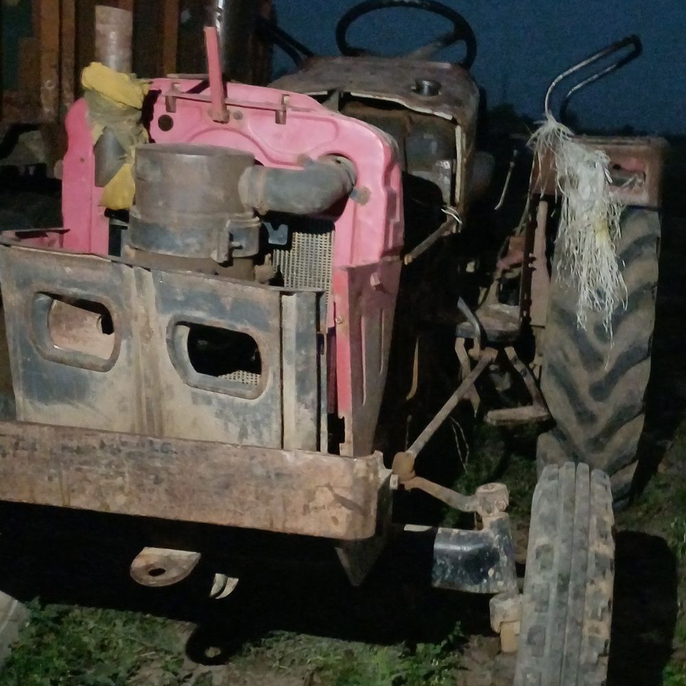 ट्रैक्टर की टक्कर से बाइक सवार युवक की मौत:बुलंदशहर में नगला बंजारा के पास हुआ हादसा, उपचार के दौरान दम तोड़ा