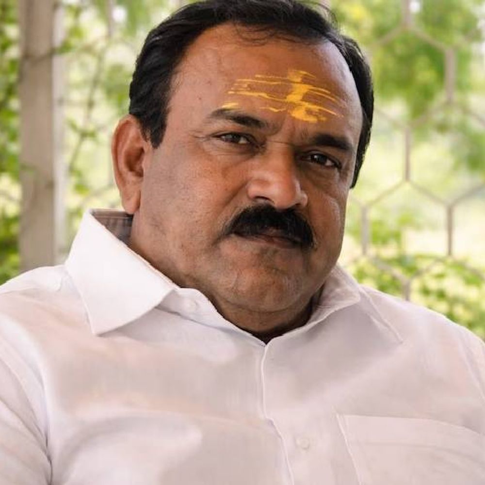 रेप आरोपी बाबा के खिलाफ 100 शिकायतें मिलीं,ज्यादातर महिलाएं:अब तक 10 FIR दर्ज, SIT ने जानकारी लेने के लिए दो फोन नंबर जारी किए