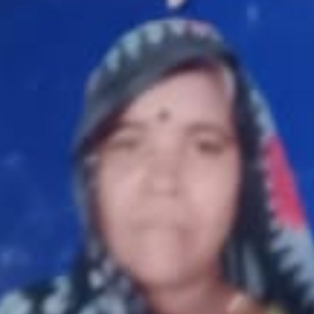 बेटे की पिटाई की खबर से मां की मौत:हाथरस में सदमे से गई बुजुर्ग महिला की जान,गांव में हंगामा