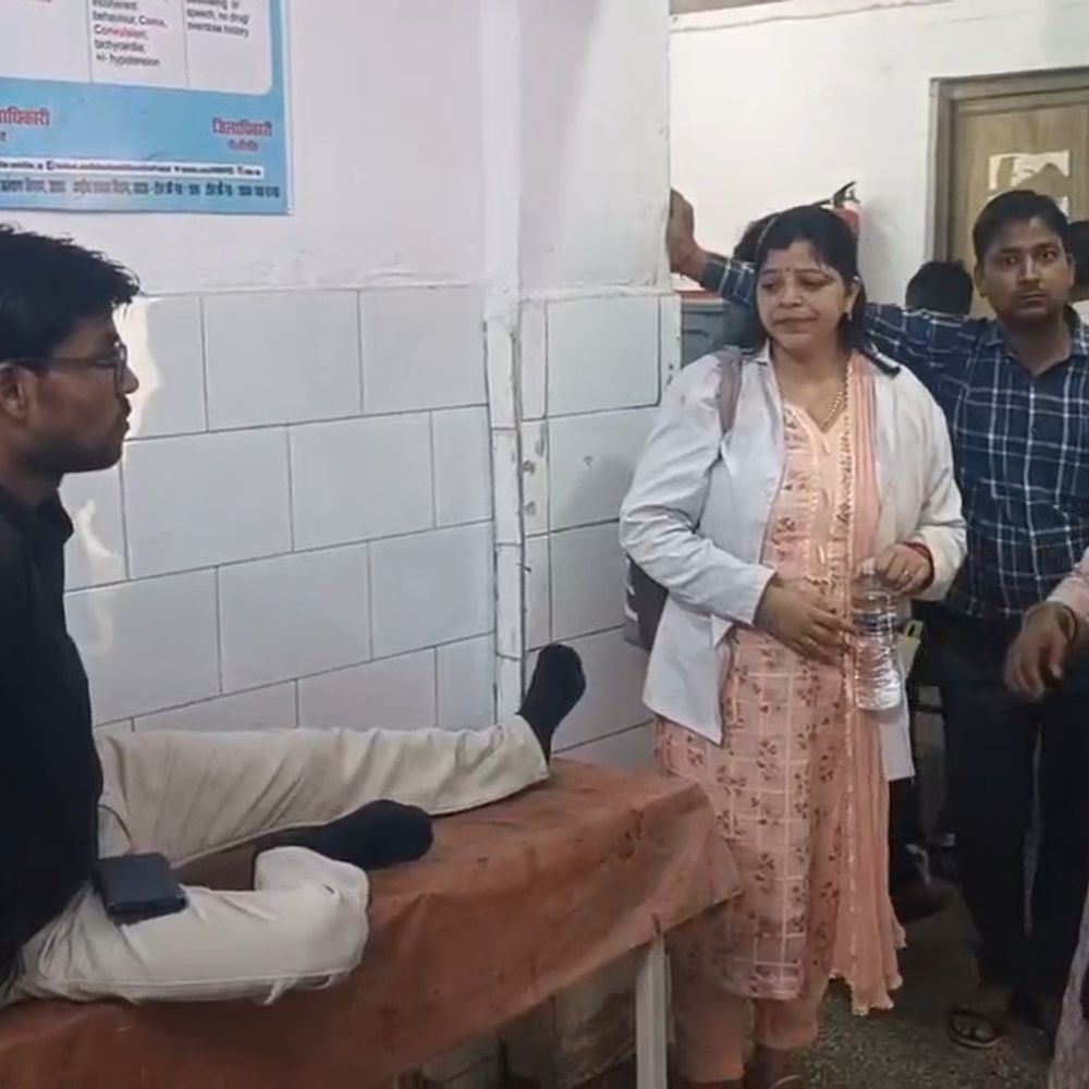 पीलीभीत में स्वास्थ्य टीम पर हमला, मारपीट की गई:प्रधान के परिजनों ने दौड़ा-दौड़ा कर पीटा, एक आरोपी हिरासत में