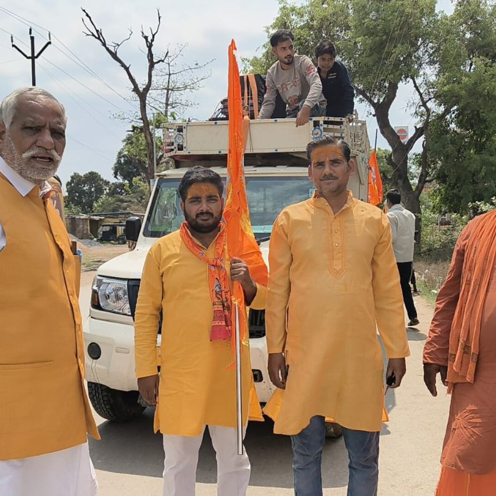 रामनवमी पर मऊ में निकली भव्य शोभायात्रा:धर्म रक्षा और सामाजिक एकता का दिया गया संदेश