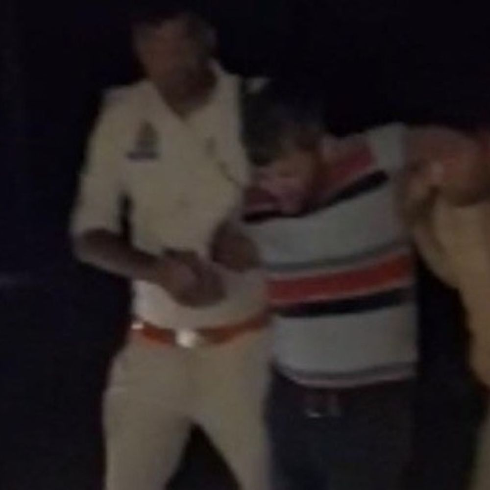 हरदोई में दोहरे हत्याकांड के 3 आरोपी गिरफ्तार:पुलिस मुठभेड़ में दो आरोपियों के पैर में लगी गोली, अस्पताल में भर्ती