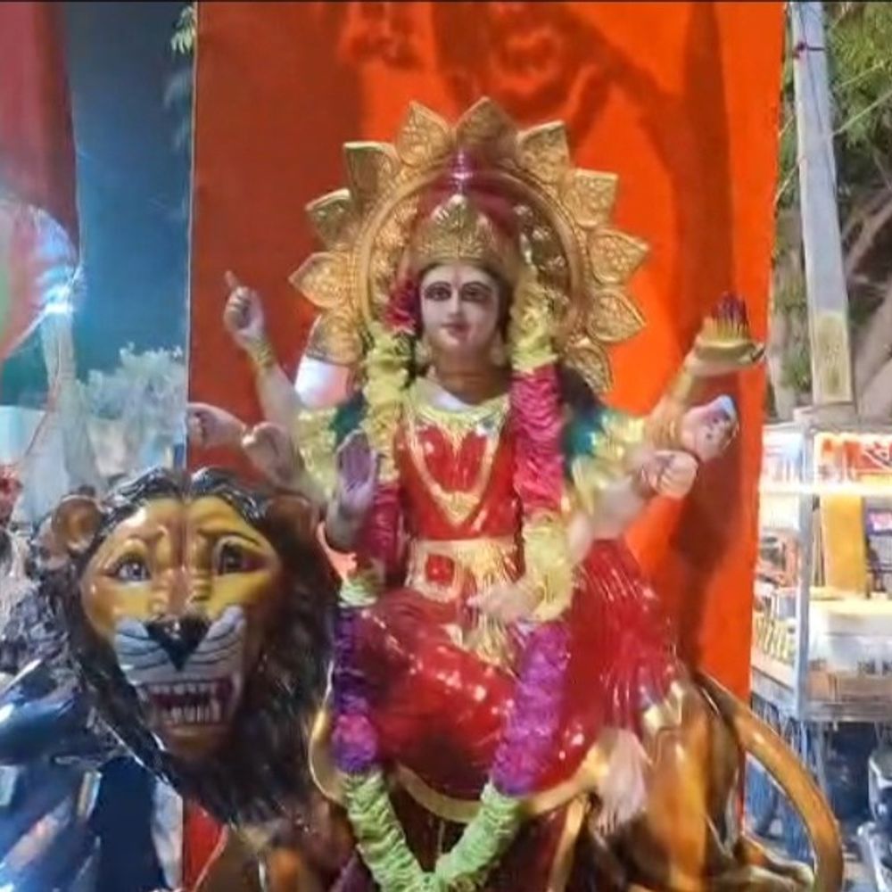 संभल में श्रीराम जन्मोत्सव पर निकली शोभायात्रा:अखाड़े और झांकियां रहीं आकर्षण का केंद्र, देर रात तक चला आयोजन