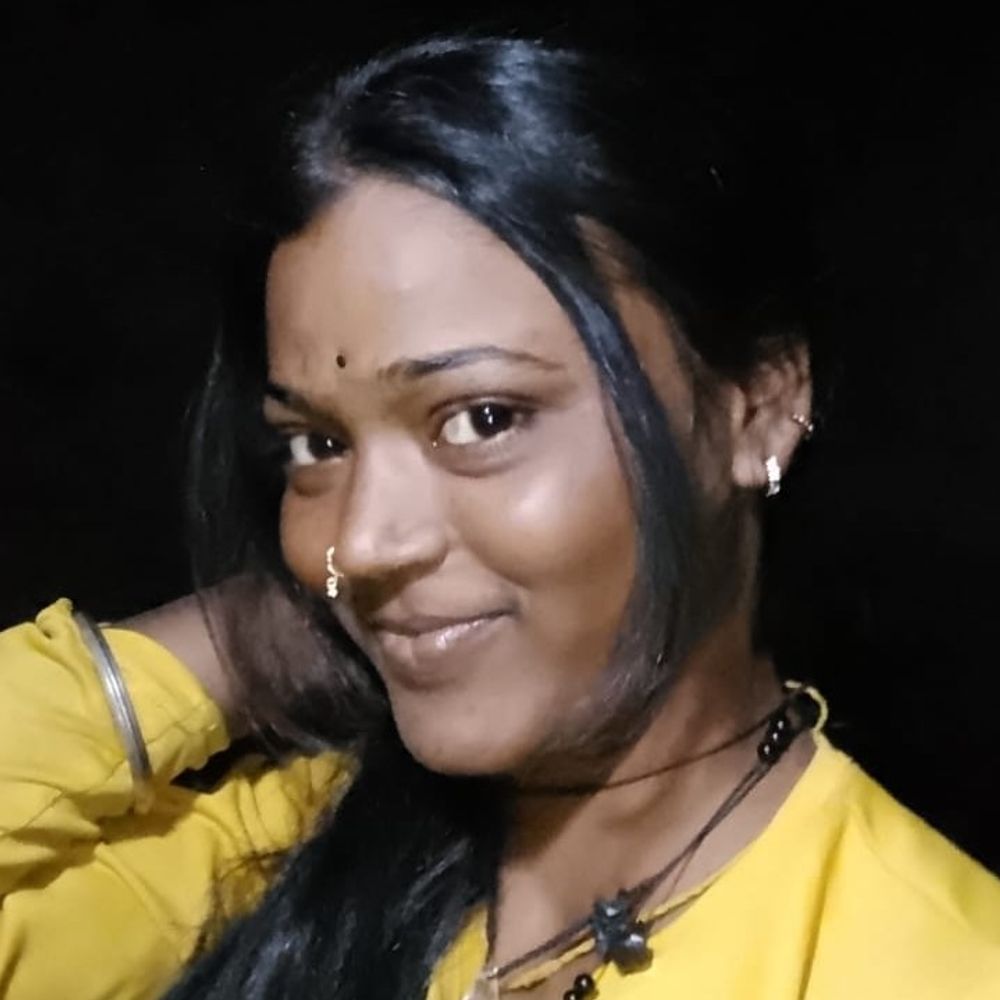 बांदा में 18 वर्षीय युवती ने फांसी लगाकर आत्महत्या की:पुलिस ने शव को पोस्टमार्टम के लिए भेजा, जांच में जुटी