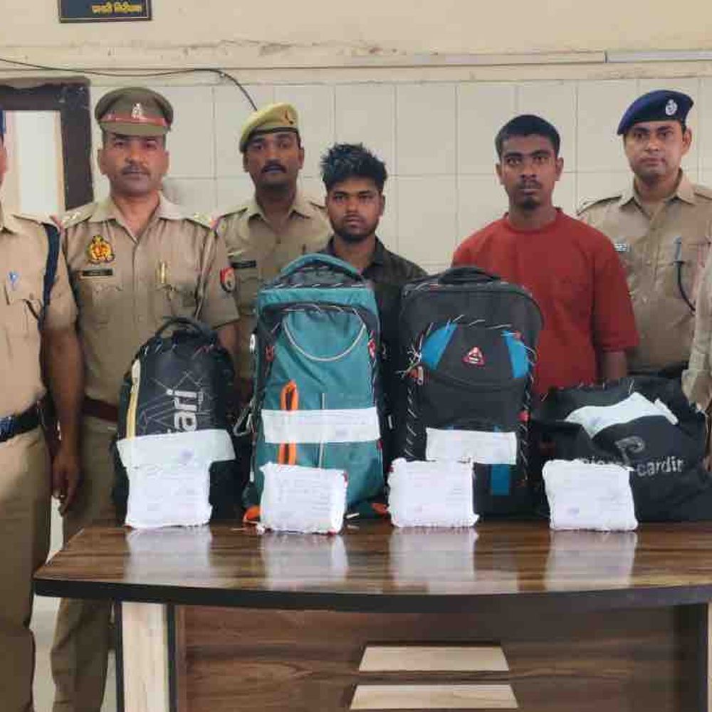 कानपुर सेंट्रल पर 124 बीयर कैन जब्त:GRP-RPF ने बिहार ले जाई जा रही अवैध शराब पकड़ी