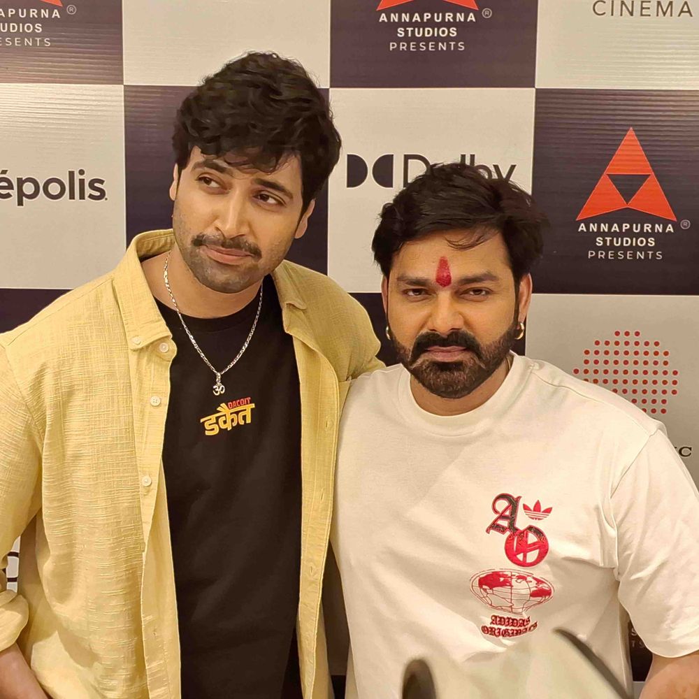 गोरखपुर पहुंचे पवन सिंह और अदिवि शेष:आज रात रिलीज होगा ‘टचबडी’ सांग, पवन सिंह बोले- खुद को पूरी तरह झोंक दिया